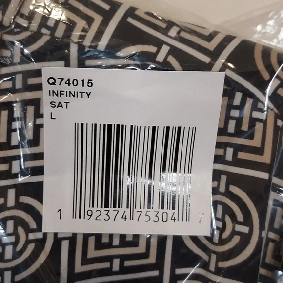 Natori Infinity Robe - Picture 3 of 16